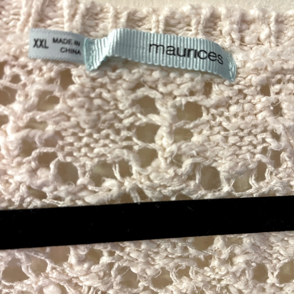 Open weave cotton crew neck sweater with embroidery insert size XXL.